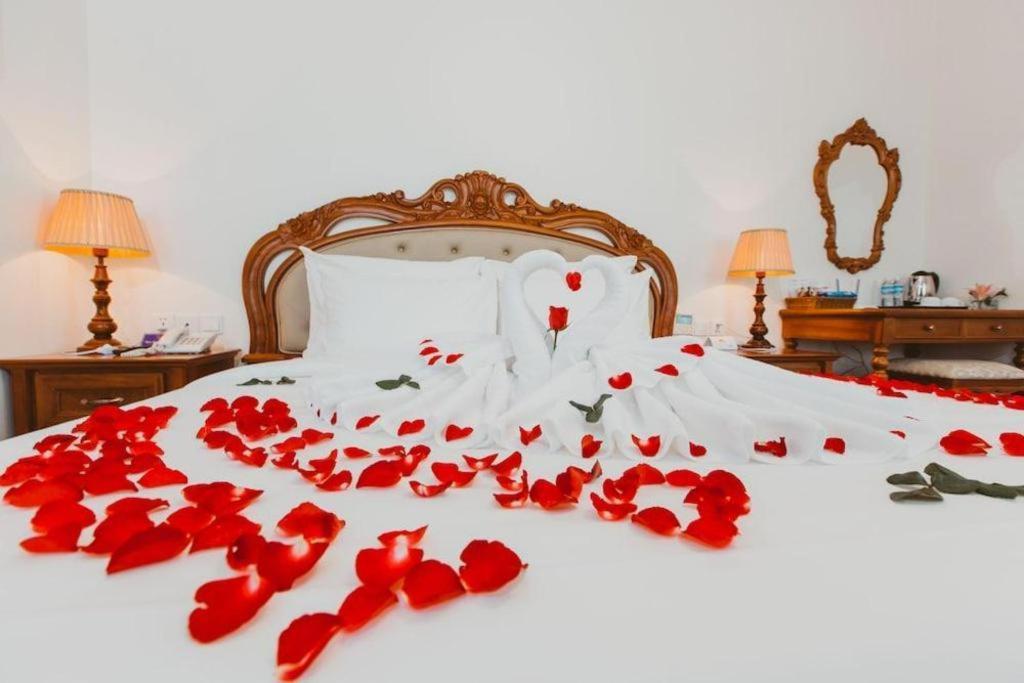 Ha Long New Day Hotel エクステリア 写真