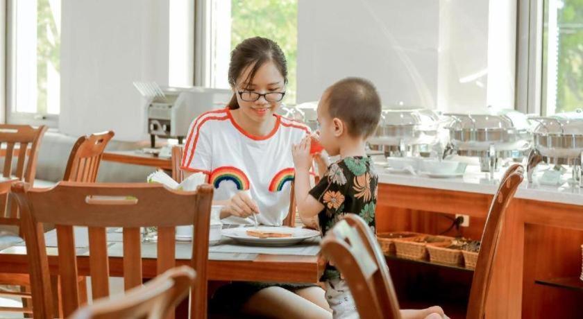 Ha Long New Day Hotel エクステリア 写真