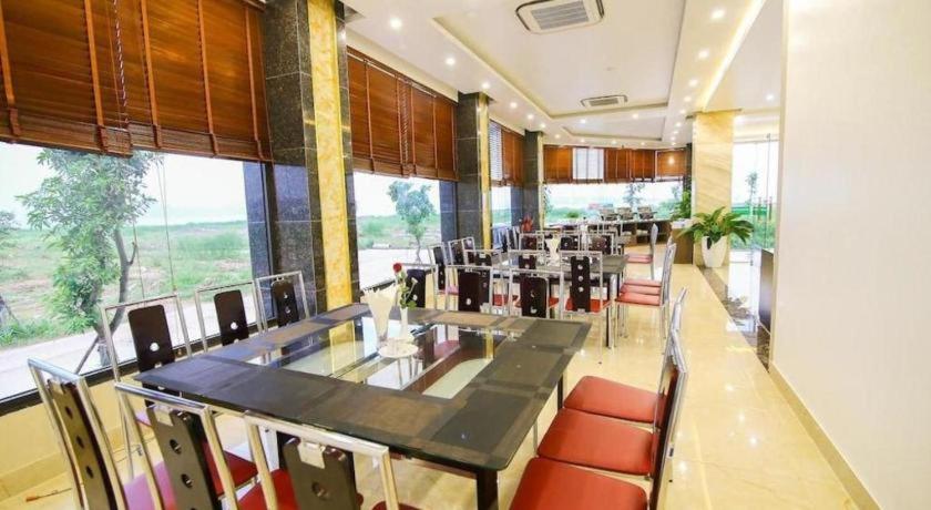Ha Long New Day Hotel エクステリア 写真