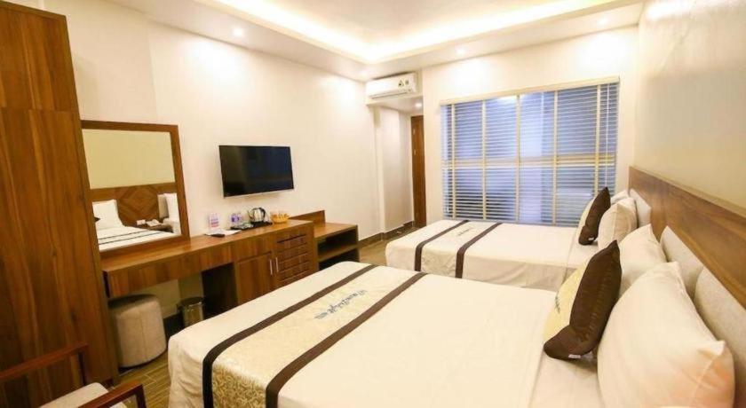 Ha Long New Day Hotel エクステリア 写真